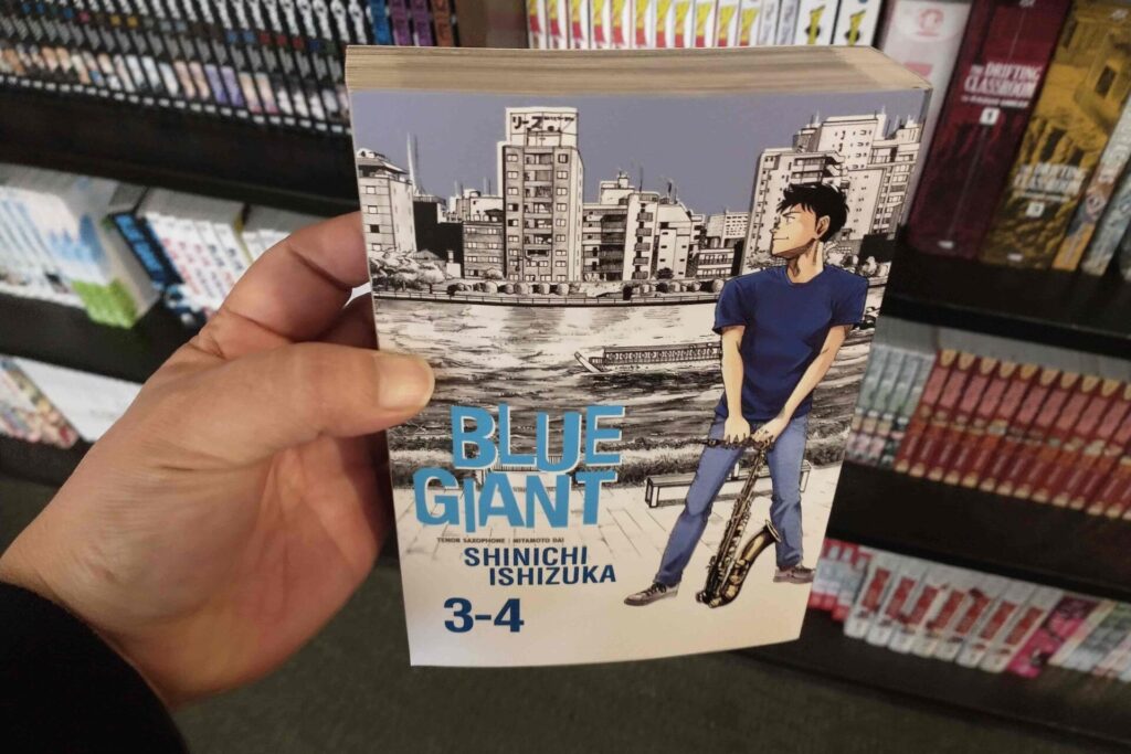 英語版BLUE GIANT｜2巻分が1冊になっているので、分厚い！