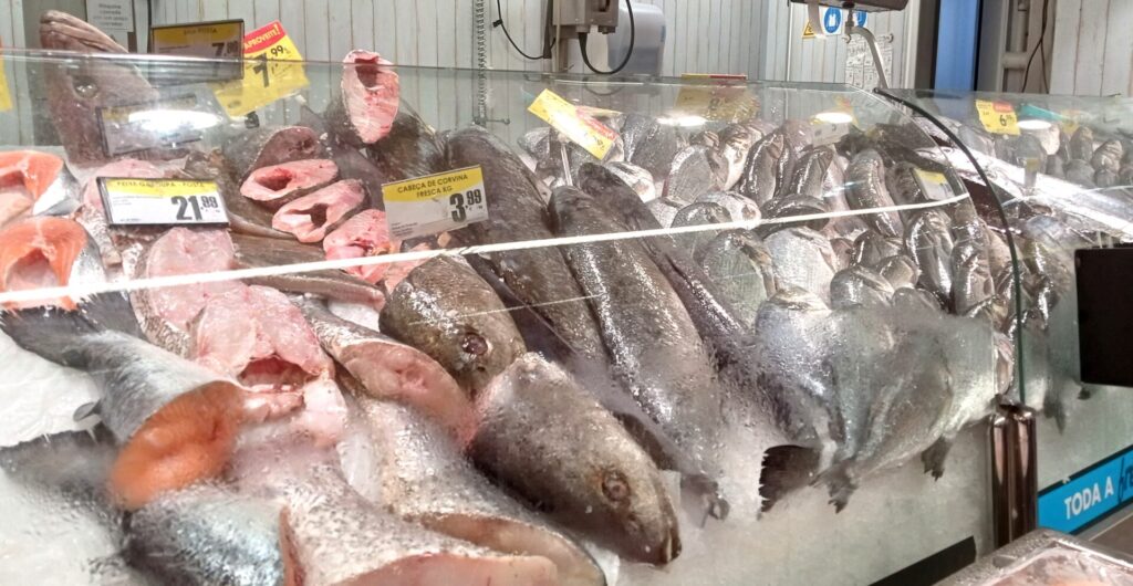 リスボンのスーパーの魚売り場